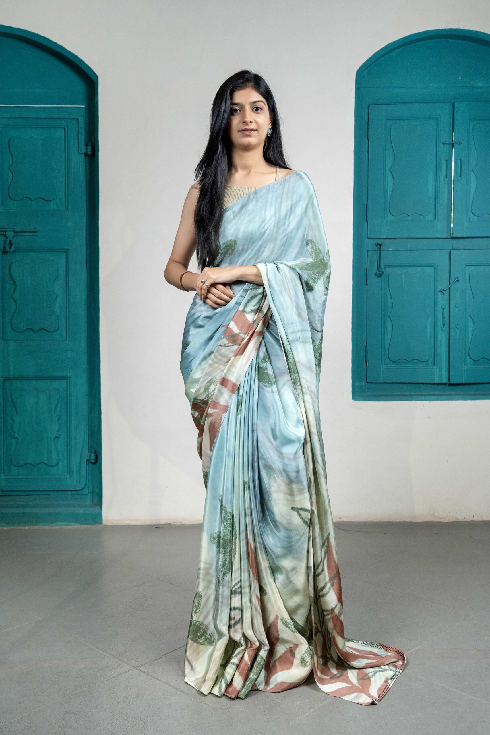 Aquarelle bloom crepe saree - Image 5