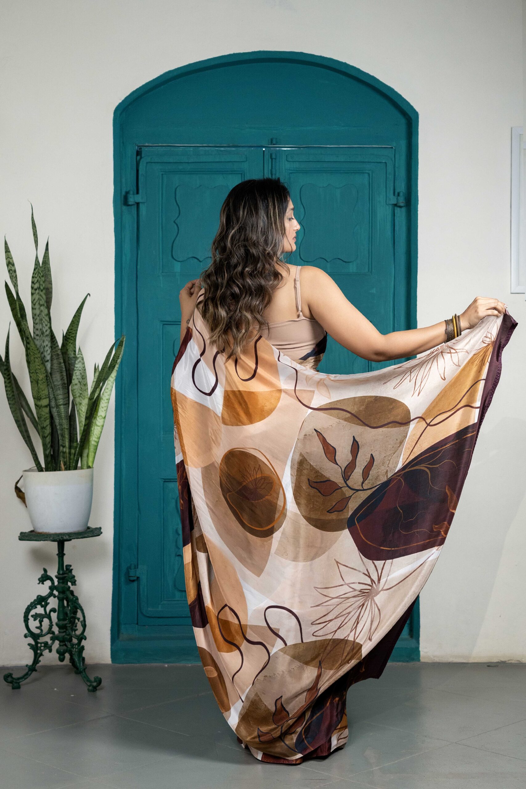 Boho wandered crepe saree - Image 5