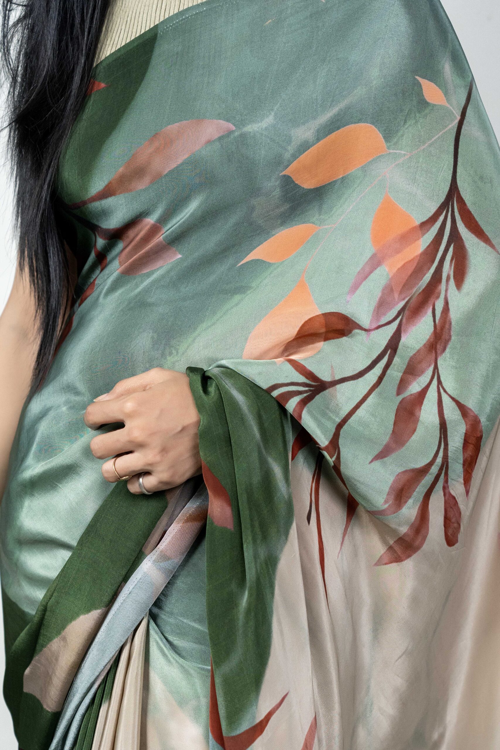 Hawaiian Tropical crepe saree - Image 4
